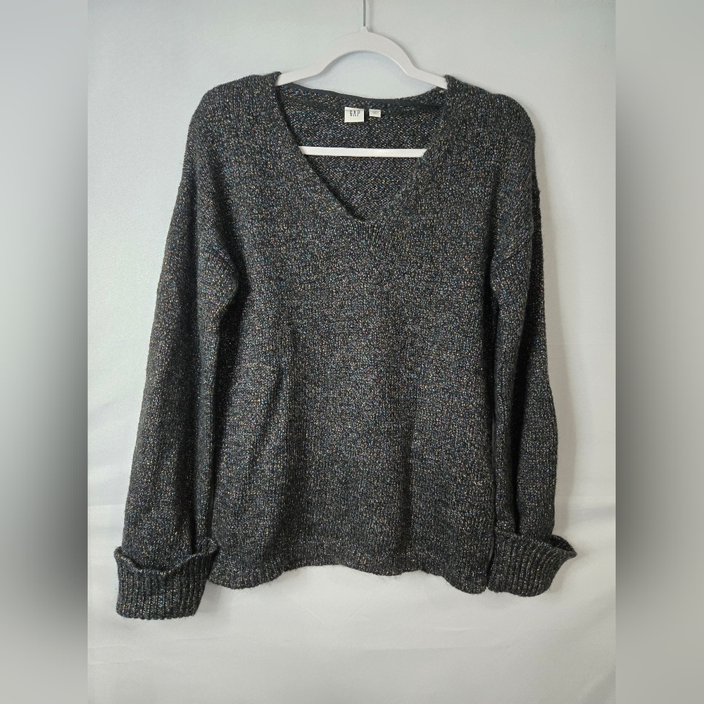 GAP Women's V-Neck Sweater - Gray/Rainbow Knit Cuffed Sleeves Size Small Tall